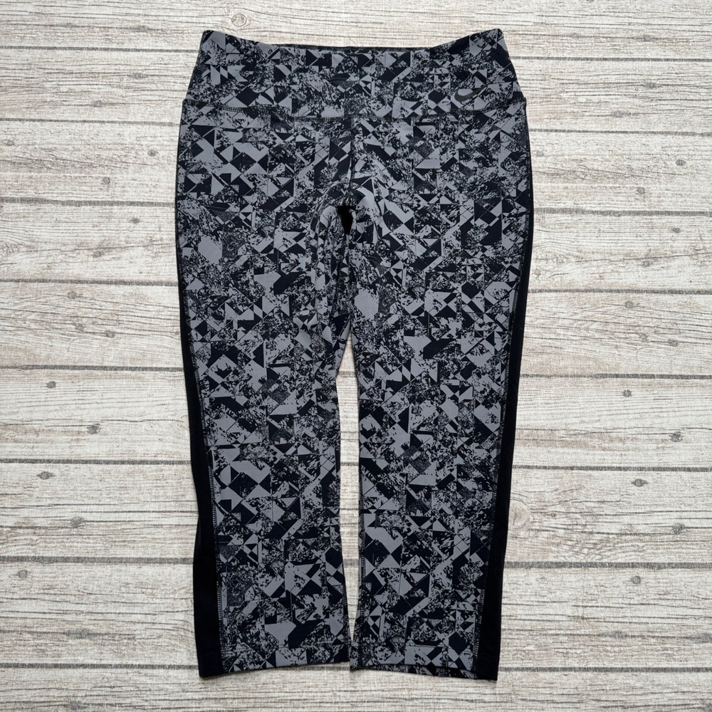 Nike Leggings Women's Large Black Dri-FIT Capri Geometric Athletic Yoga Training